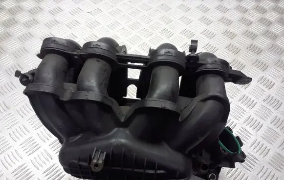 Ford Focus Intake manifold 4M5G-9424-CB