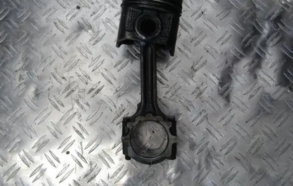 Piston