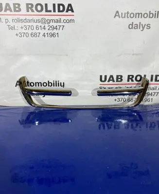 Honda CR-V Front bumper upper radiator grill