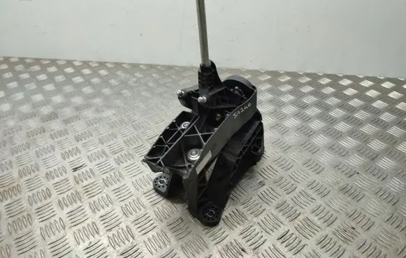 Ford B-MAX Gear shifter/selector DV1R7C453BA