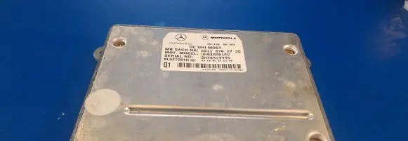 Mercedes-Benz C W203 Bluetooth control unit module A2118702726 DM70319495