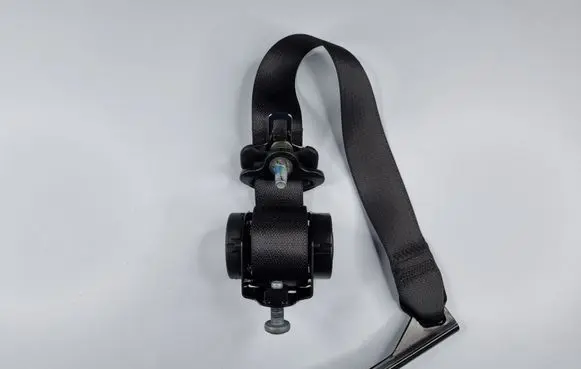 Jeep Grand Cherokee WL Rear seatbelt P6KM64TX7AA 6KM64TX7AA