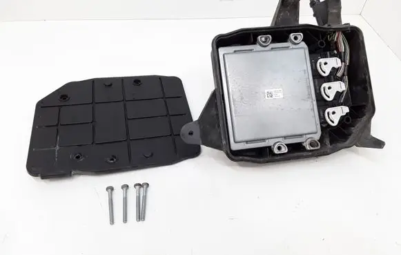Volvo S40 Engine control unit/module S122025103