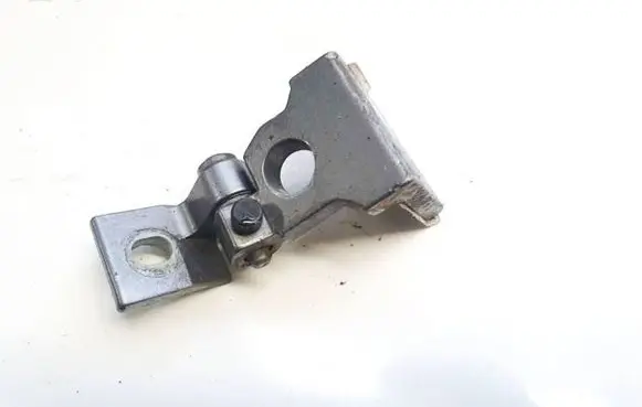 Audi A4 S4 B5 8D Rear door lower hinge 8d0833401