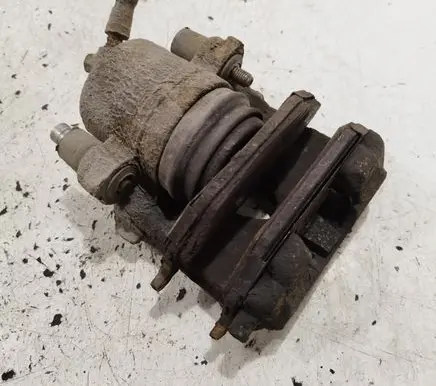 Volkswagen Golf V Front brake caliper