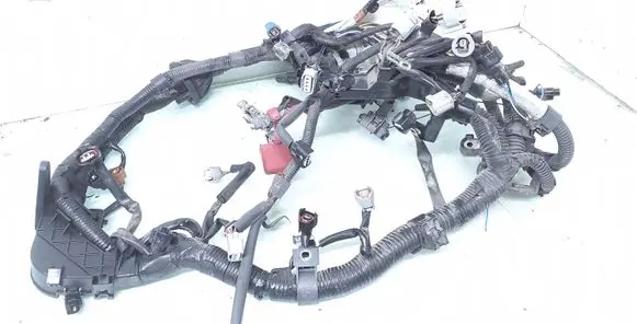 Toyota Avensis T250 Engine installation wiring loom 828172G260 82121CT05A60
