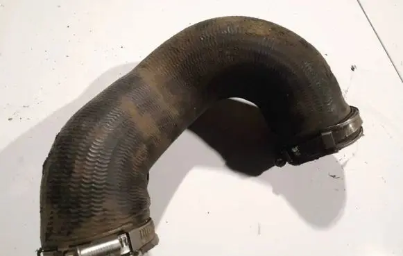 Audi Q7 4L Intercooler hose/pipe