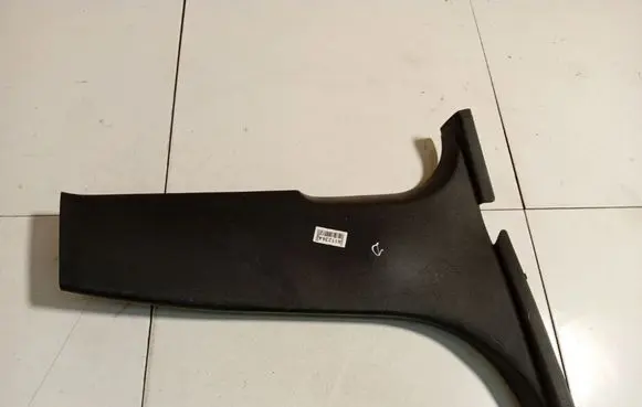 Skoda Octavia Mk2 (1Z) (B) pillar trim (top) 1Z0867282
