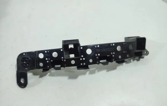 Honda CR-V Front bumper mounting bracket 71198TMET01