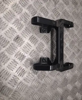 Audi A8 S8 D4 4H Steering rack mounting bracket 8K1419250C