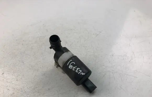 Renault Laguna III Windscreen/windshield washer pump 8200031805