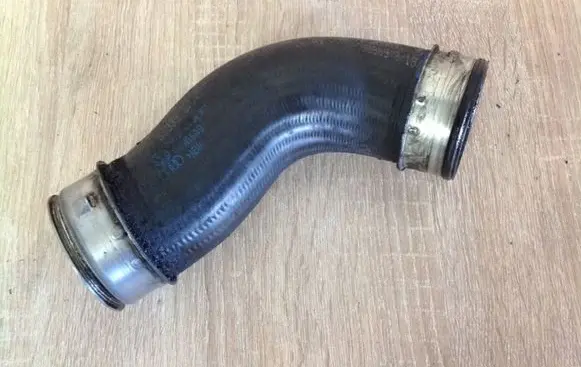 Volkswagen Golf V Intercooler hose/pipe 1K0145838D