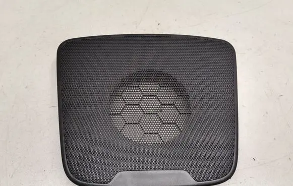 Hyundai Santa Fe Dash center speaker trim cover 847152W000