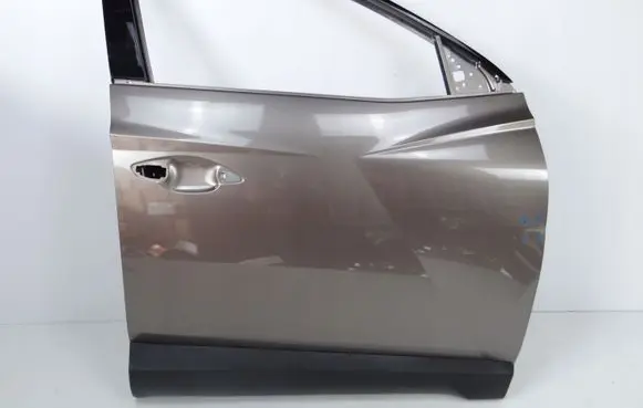 Hyundai Tucson IV NX4 Front door
