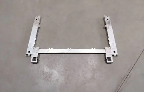 BMW X1 F48 F49 Radiator support slam panel bracket 7301604