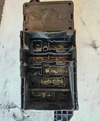 Mini One - Cooper R50 - 53 Fuse box set 6906604 081639040604 14266410