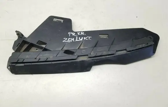 Volvo V70 Front bumper mounting bracket 30796387