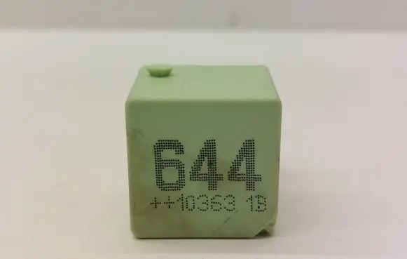 Volkswagen Tiguan Other relay 4H0951253