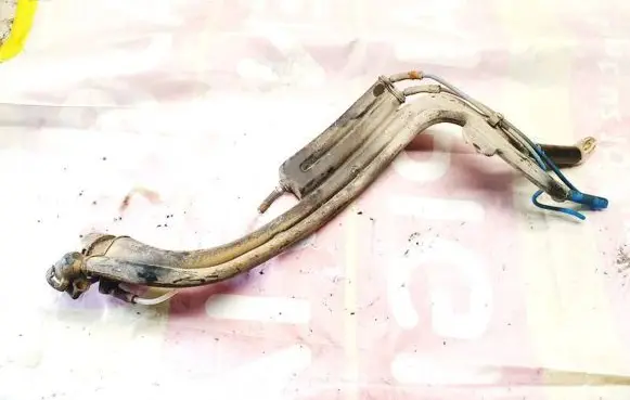 Fuel tank filler neck pipe