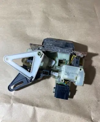 Volvo V70 Tailgate/trunk/boot lock/catch/latch 754625 999066622