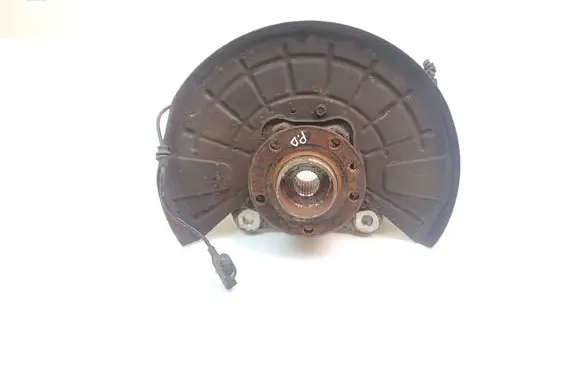 Front wheel hub