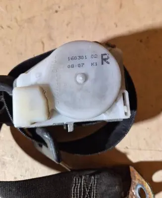 Opel Zafira A Rear seatbelt S6944