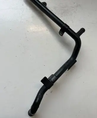 Volkswagen Touran I Engine coolant pipe/hose 038121065