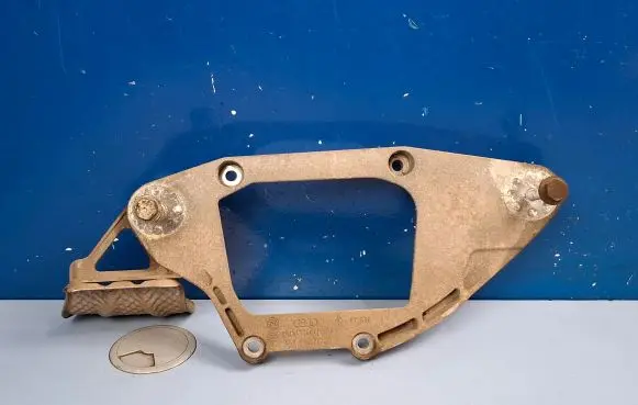 Audi Q5 SQ5 Rear differential/diff mount bracket 8K0599287G