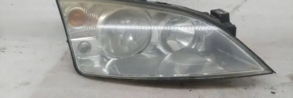 Ford Mondeo Mk III Headlight/headlamp 1S7113005AM 0301174202