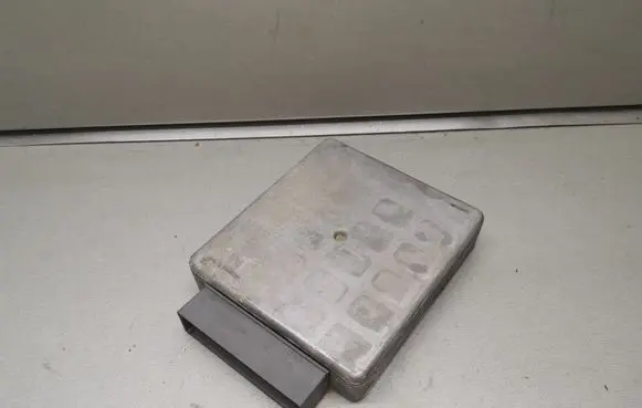 Ford Mondeo Mk III Engine control unit/module 1S7F12A650CAE