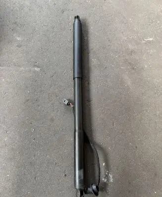 Volvo S90, V90 Tailgate/trunk strut/damper 32227505