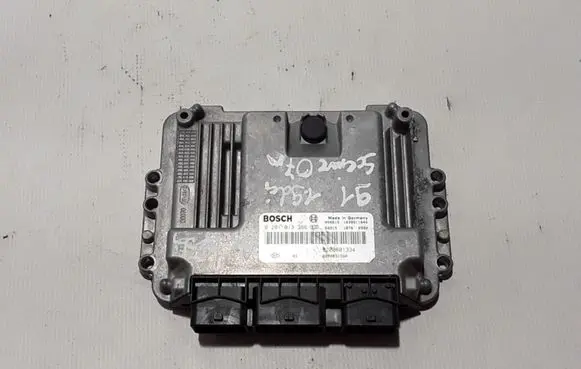 Renault Scenic II - Grand scenic II Engine control unit/module 8200601334