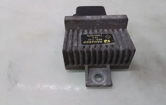 Glow plug pre-heat relay