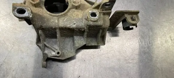 Renault Kangoo I Gearbox mounting bracket 430825