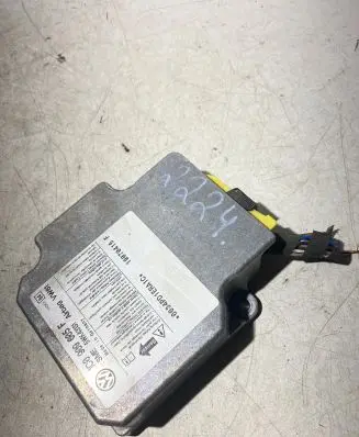 Skoda Fabia Mk2 (5J) Airbag control unit/module 1C0909605F 19070415F 5WK43131