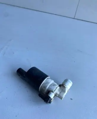 Volvo S60 Windscreen/windshield washer pump 31349264 19767818 C06900ZZ