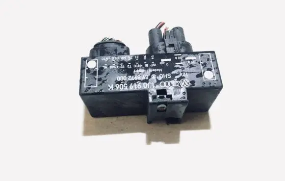 Volkswagen Golf IV Coolant fan relay 1j0919506k 898972000