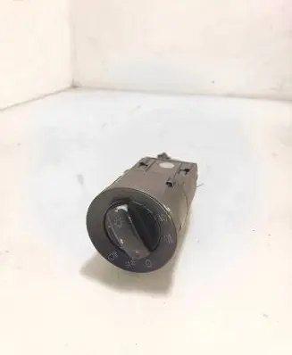 Audi A4 S4 B6 8E 8H Light switch 8E0941531