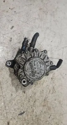 Volkswagen Golf V Vacuum pump 03G145209