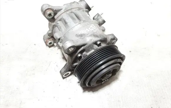 BMW 4 F32 F33 Air conditioning (A/C) compressor (pump) 9330831 4471505721 64529330831