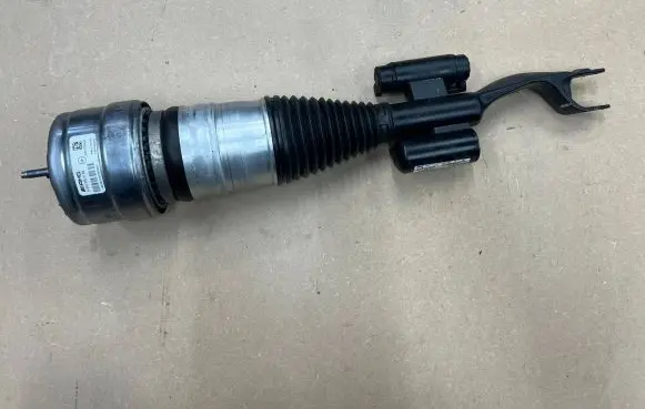 Mercedes-Benz GLC C253 Air suspension front shock absorber a2533200738