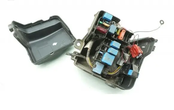 Dacia Duster Fuse box set 243512602R