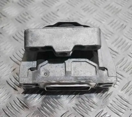 Volkswagen Golf V Engine mount bracket 1K0199262AJ