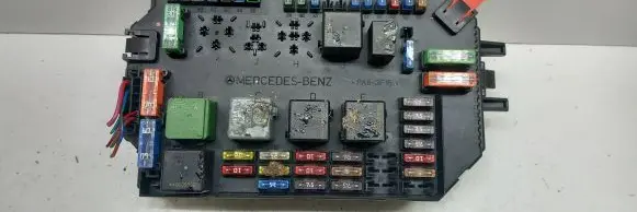 Mercedes-Benz S W221 SAM control unit A2215402250