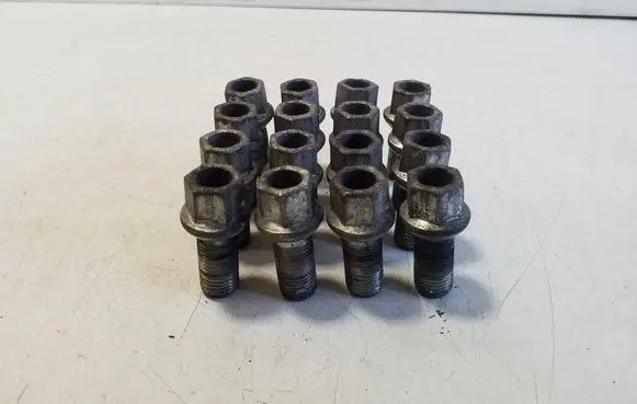 Volkswagen Tiguan Nuts/bolts 
