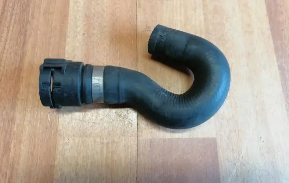 BMW 5 E60 E61 Engine coolant pipe/hose 7788999 11537788999