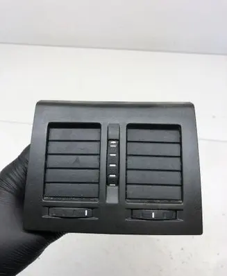 Skoda Octavia Mk2 (1Z) Rear air vent grill 1Z0819203