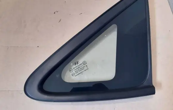 Hyundai ix35 Rear side window 878202S000