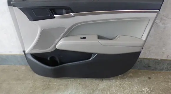 Hyundai Elantra VI Front door card panel trim CART82380F2000 82380F2000