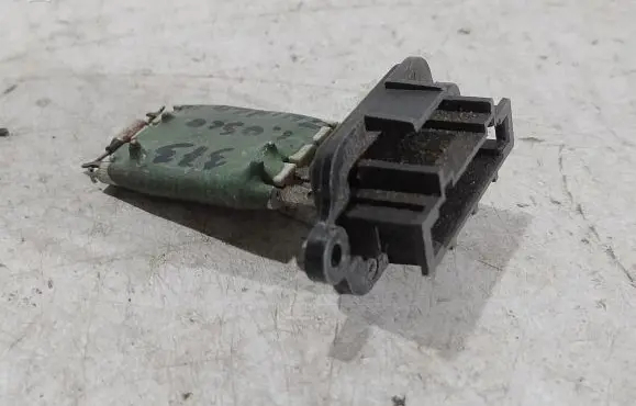 Renault Twingo III Heater blower motor/fan resistor